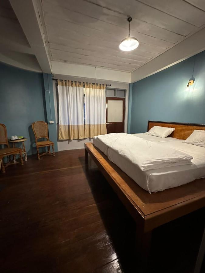Thadan Guest House Ban Houayxay Exteriör bild