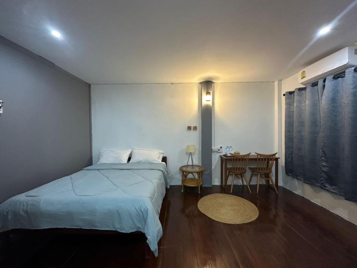 Thadan Guest House Ban Houayxay Exteriör bild