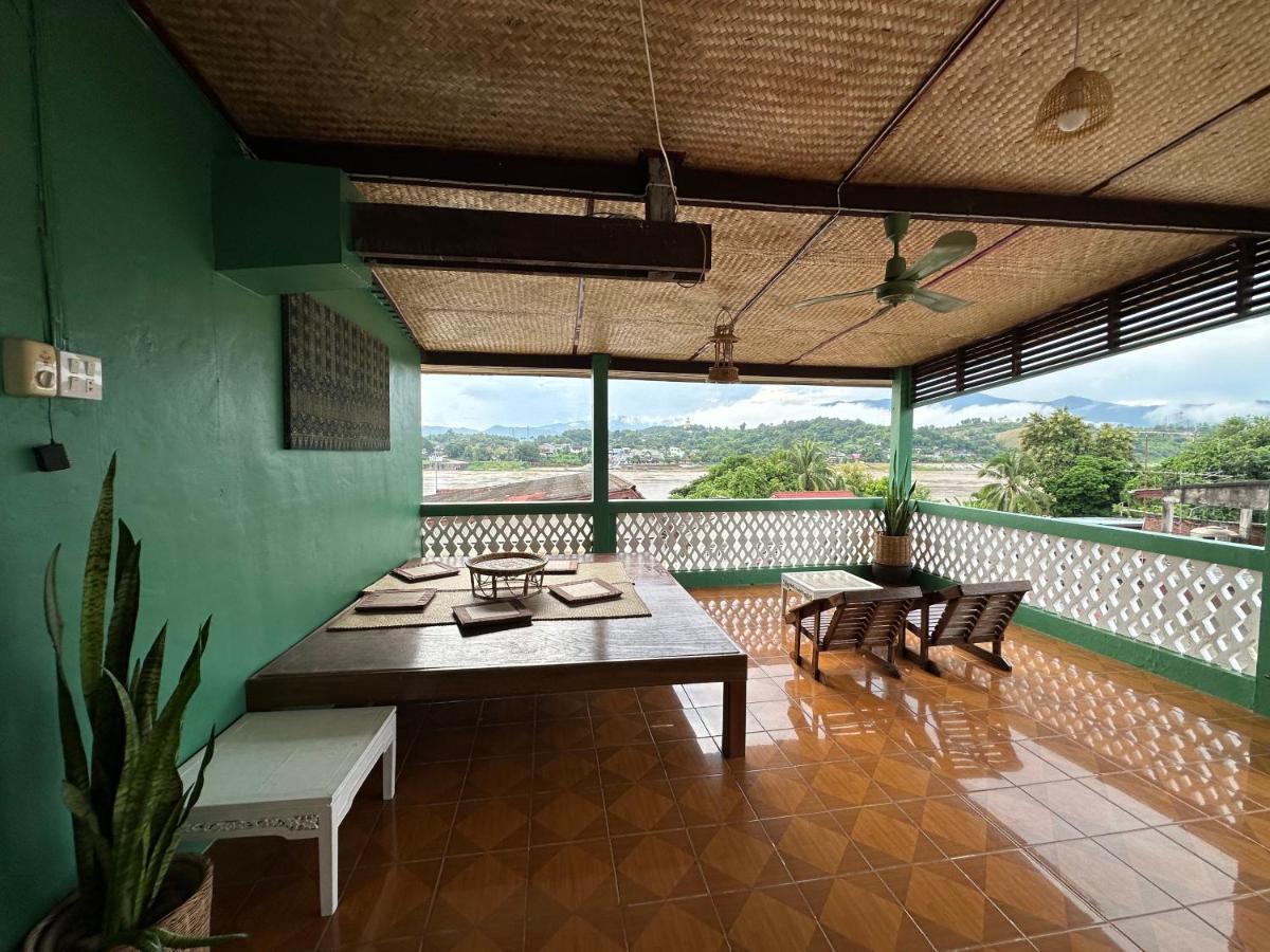 Thadan Guest House Ban Houayxay Exteriör bild
